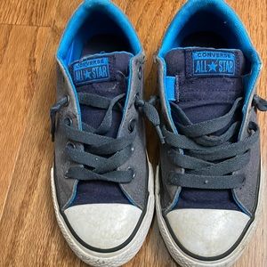 kids sneaker good condition